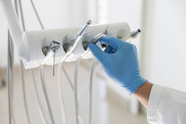 Professional Emergency Dentist technician working in Tecumseh, NE